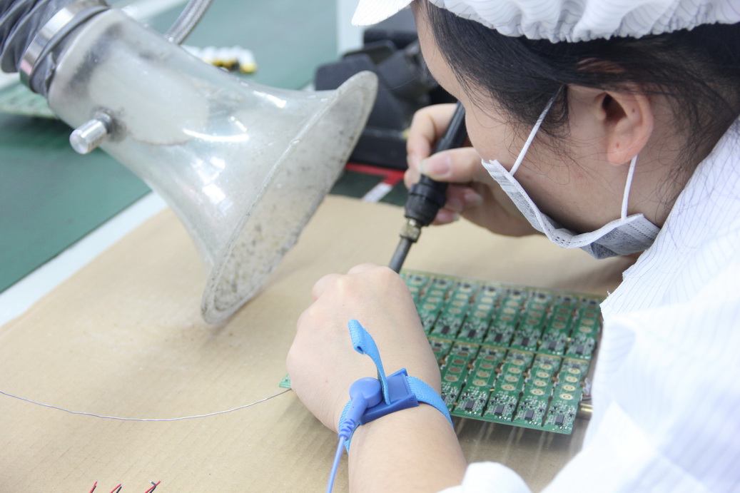 伟德国际 翻页笔、扩音器专业品牌。